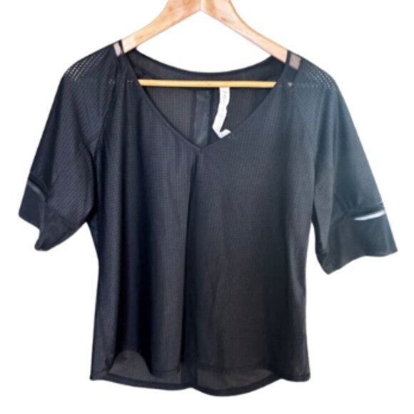Lululemon Var-City Mesh Shirt - Picture 5 of 5